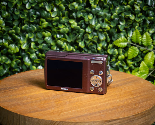 Nikon Coolpix S210 - 8 Mega Pixel Compact Camera - Plum Purple (Pre-Owned)