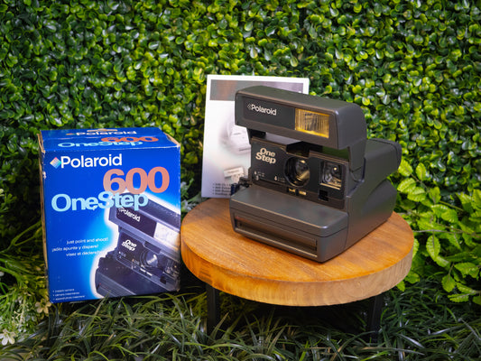 Polaroid One Step 600 - Instant Camera W/ Original Box (Pre-Owned)