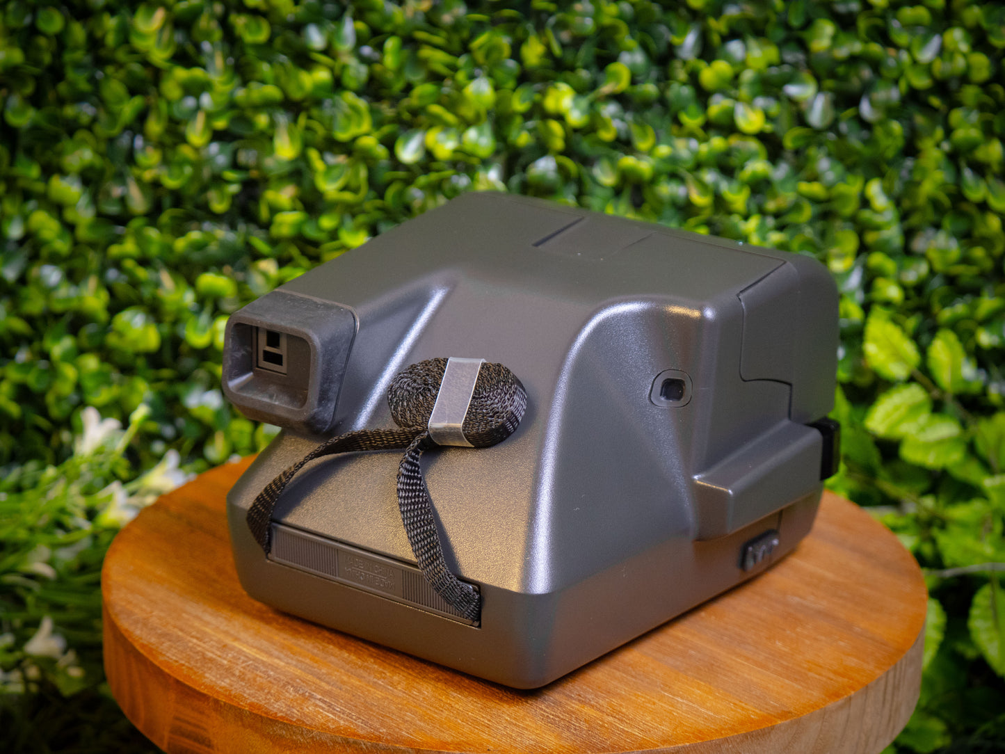 Polaroid One Step 600 - Instant Camera W/ Original Box (Pre-Owned)