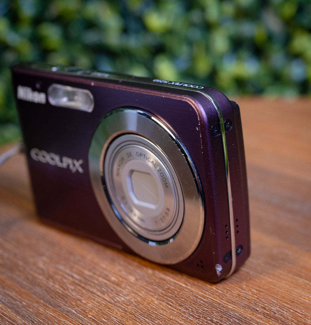 Nikon Coolpix S210 - 8 Mega Pixel Compact Camera - Plum Purple (Pre-Owned)