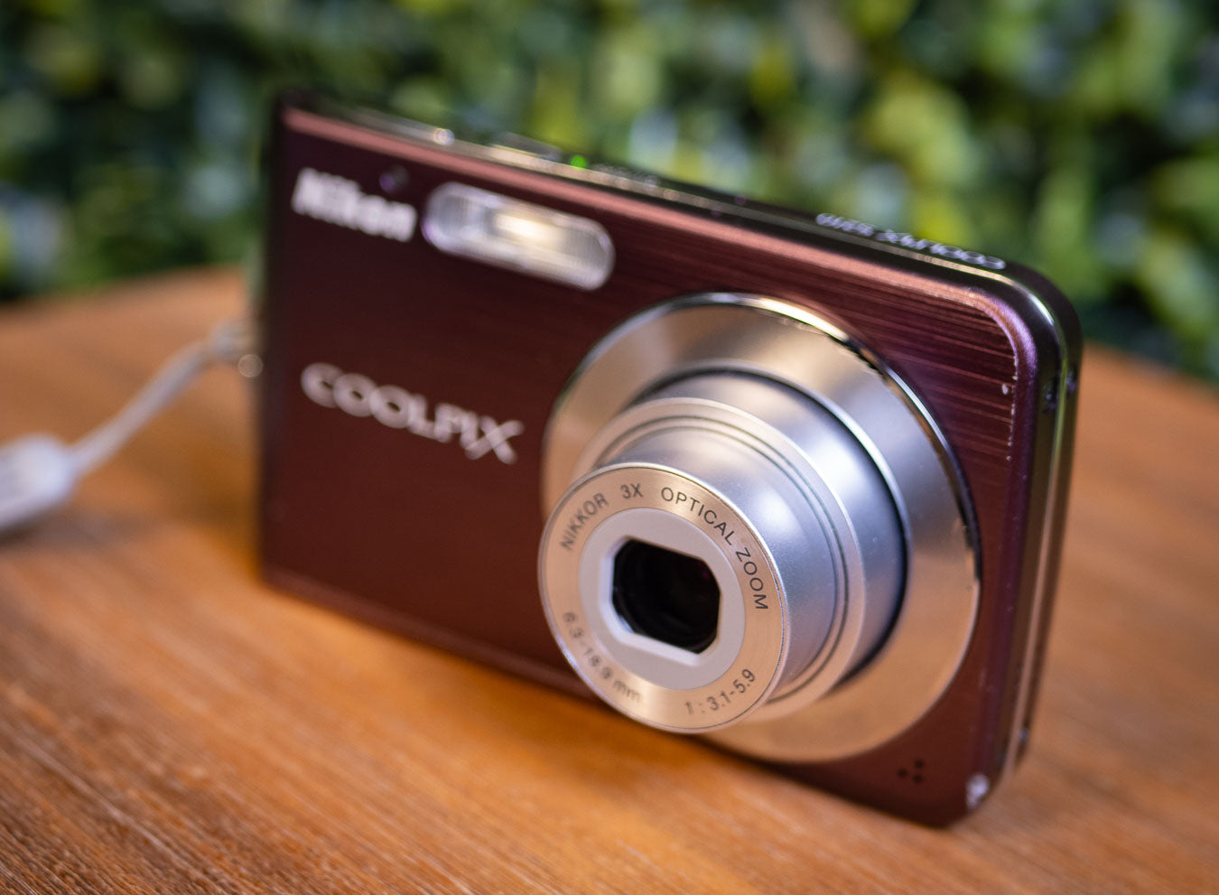 Nikon Coolpix S210 - 8 Mega Pixel Compact Camera - Plum Purple (Pre-Owned)